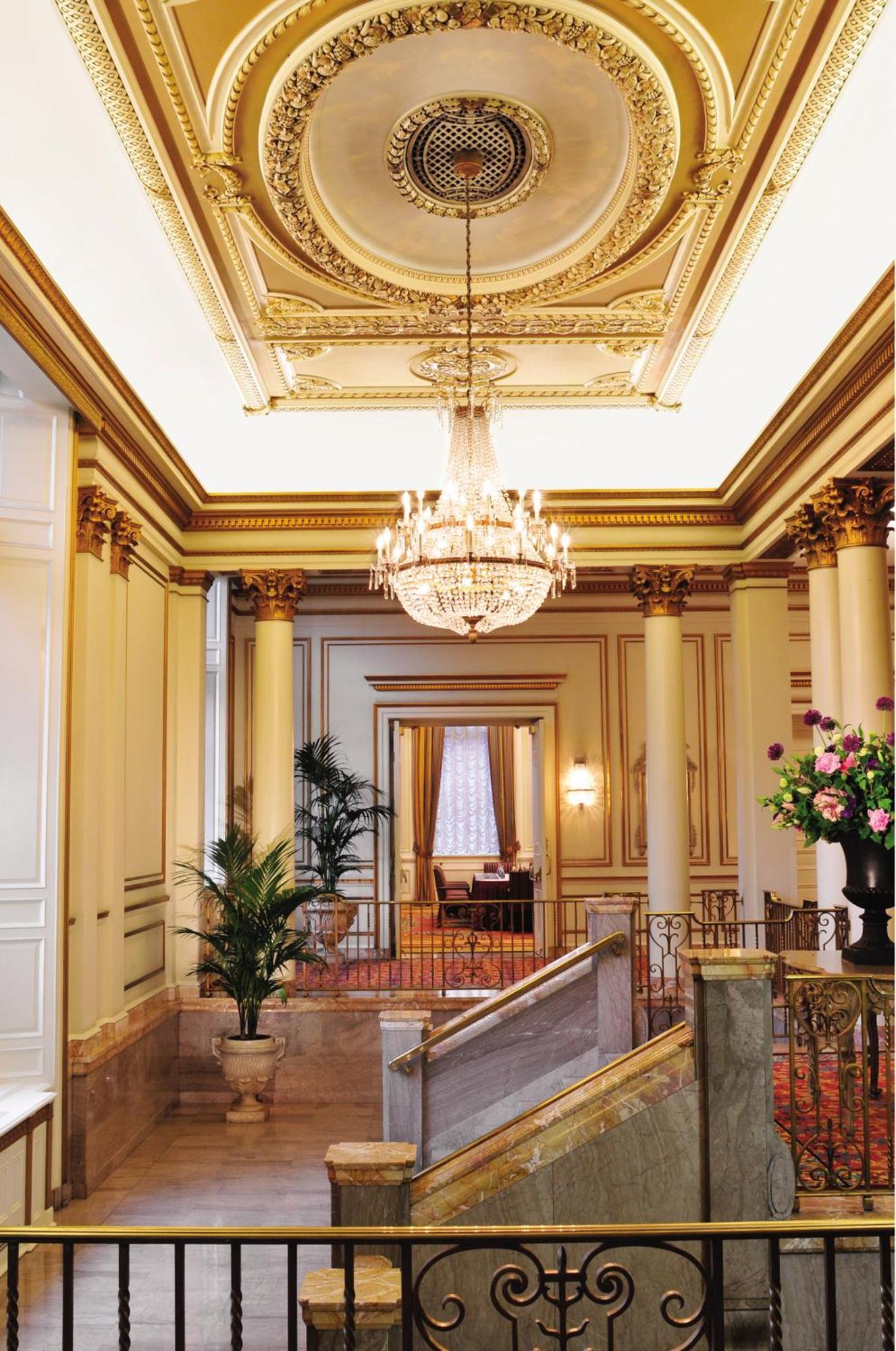Fairmont Hotel Ванкувър Интериор снимка The interior of the hotel